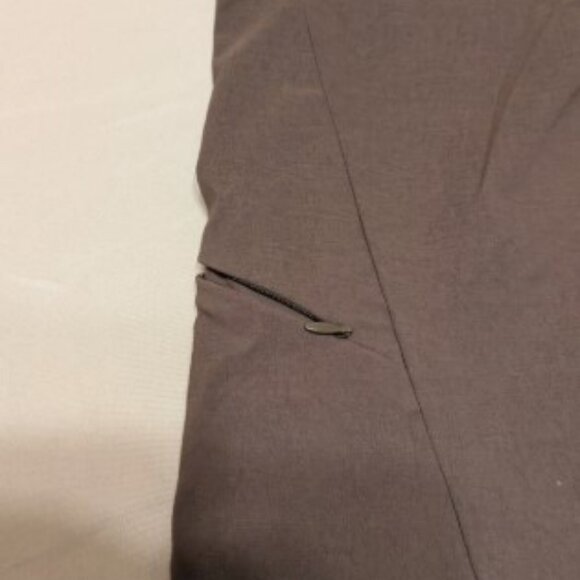 Athletha Adventure Pants Womens 30 x 32 Brown Multiple Pockets Boot Cut - EUC - Picture 12 of 16